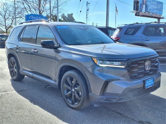 used 2025 Honda Pilot car, priced at $54,980
