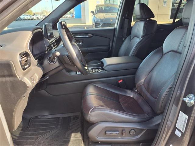 used 2025 Honda Pilot car, priced at $54,980