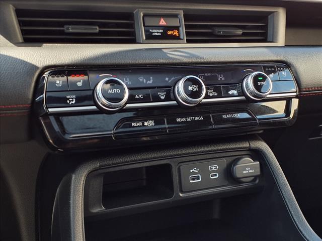 used 2025 Honda Pilot car, priced at $54,980