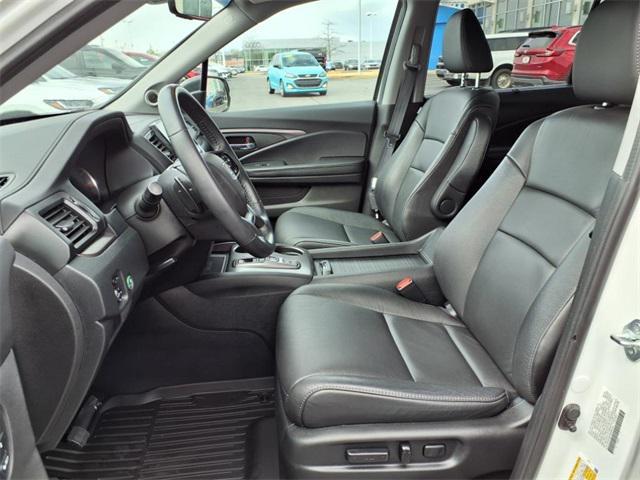 used 2022 Honda Pilot car, priced at $33,980