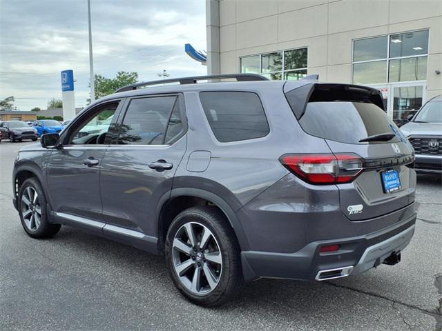 used 2025 Honda Pilot car, priced at $51,980