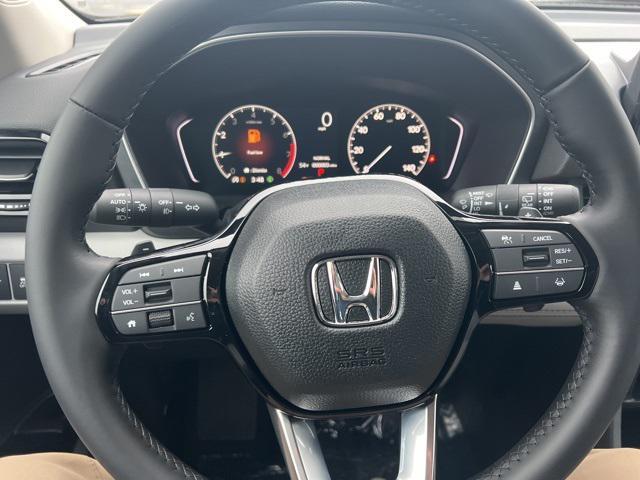 new 2025 Honda Pilot car, priced at $45,343