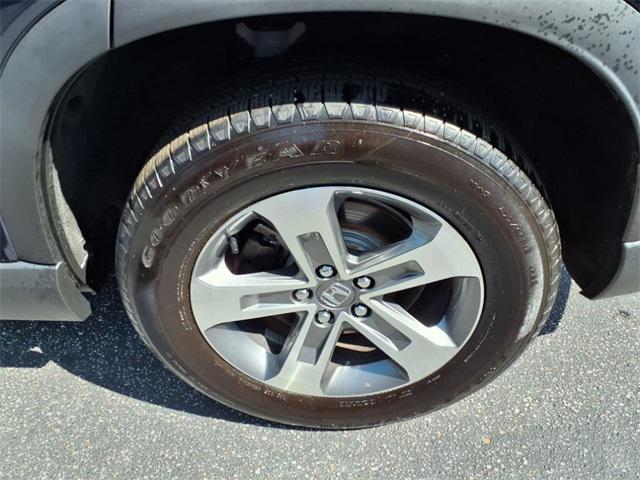used 2025 Honda Pilot car, priced at $44,980