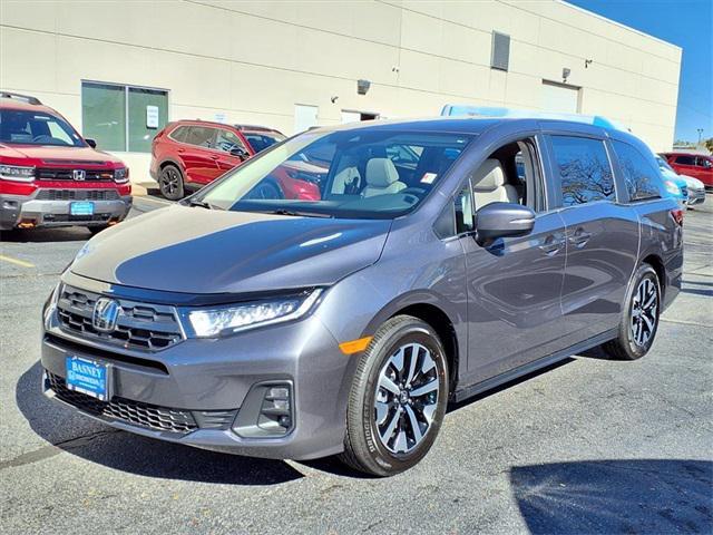used 2025 Honda Odyssey car, priced at $42,980