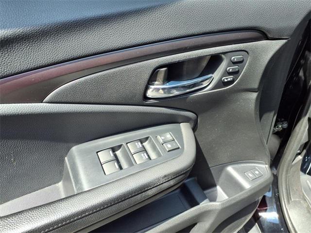 used 2022 Honda Pilot car, priced at $32,980