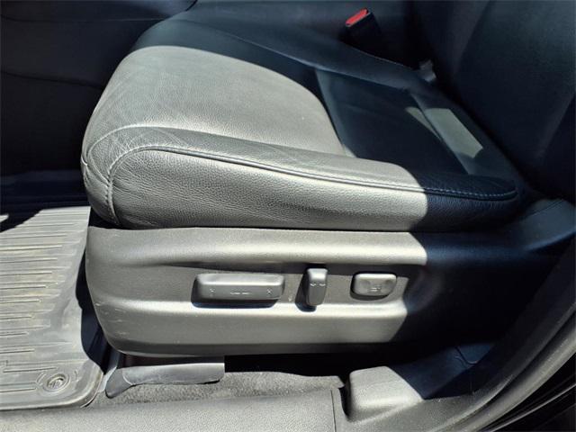 used 2022 Honda Pilot car, priced at $32,980