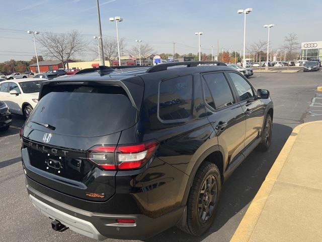 new 2025 Honda Pilot car, priced at $52,592