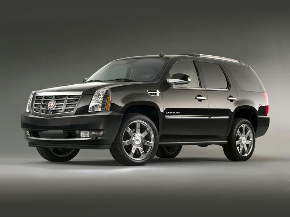 used 2013 Cadillac Escalade car, priced at $16,980