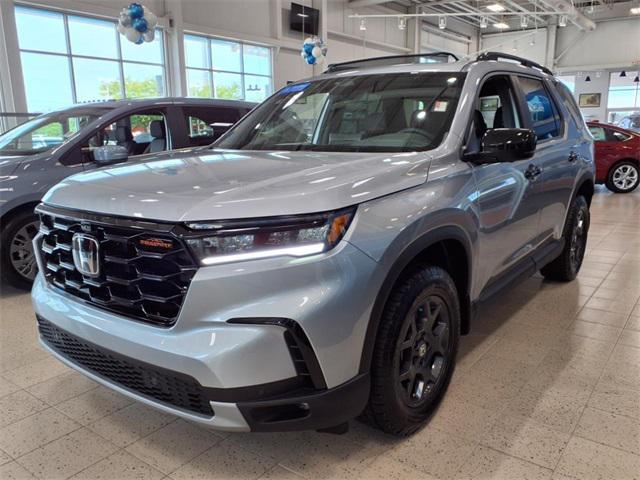 used 2025 Honda Pilot car, priced at $49,980