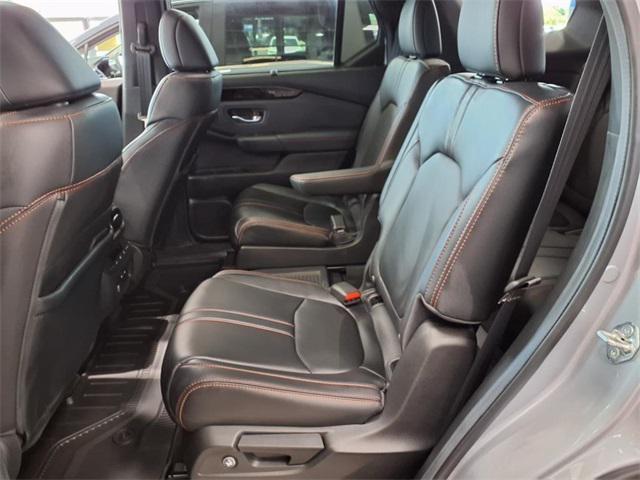 used 2025 Honda Pilot car, priced at $47,980