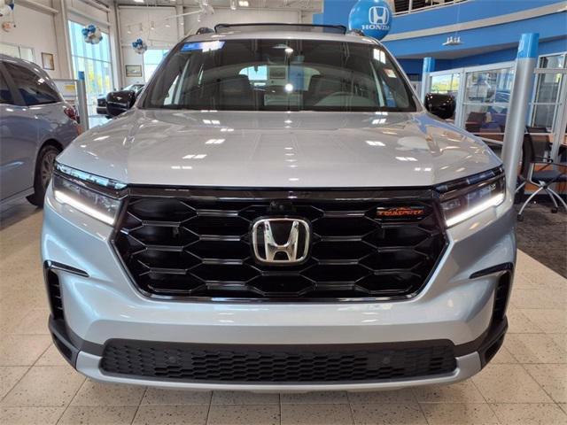 used 2025 Honda Pilot car, priced at $47,980