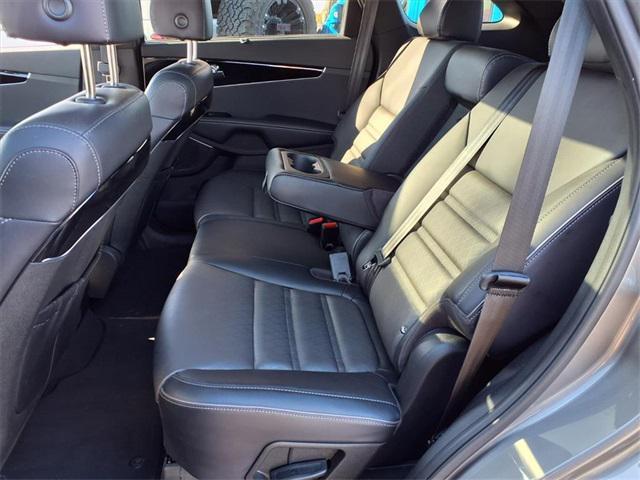 used 2019 Kia Sorento car, priced at $19,560