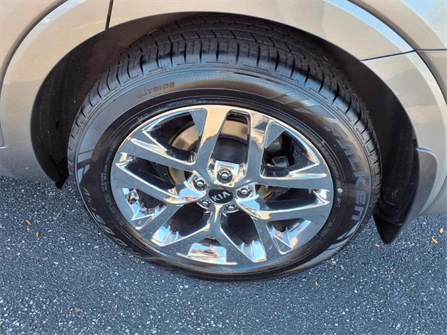 used 2019 Kia Sorento car, priced at $19,560