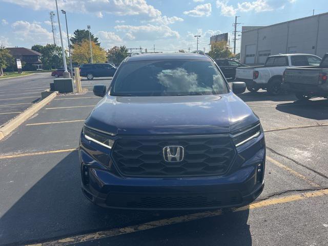 new 2025 Honda Pilot car, priced at $42,998