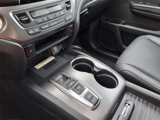 used 2022 Honda Passport car, priced at $32,980