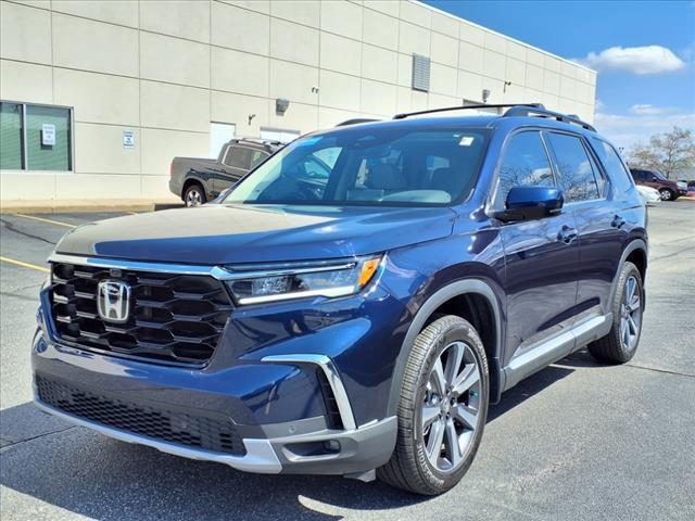 used 2025 Honda Pilot car, priced at $52,980