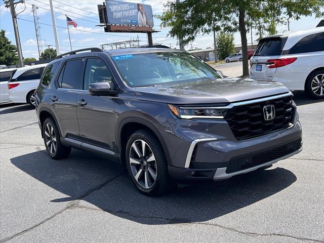 used 2023 Honda Pilot car, priced at $45,980