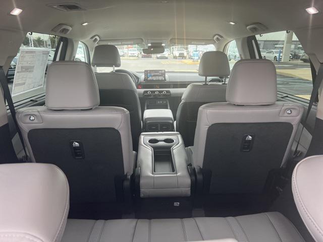 new 2025 Honda Pilot car