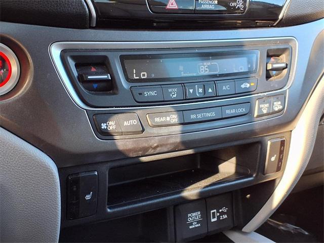 used 2022 Honda Pilot car, priced at $33,980