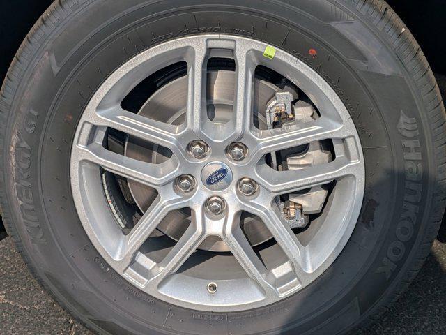 new 2025 Ford Explorer car, priced at $43,052