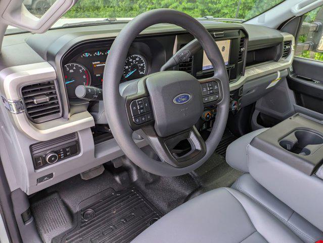 new 2025 Ford F-250 car, priced at $54,009