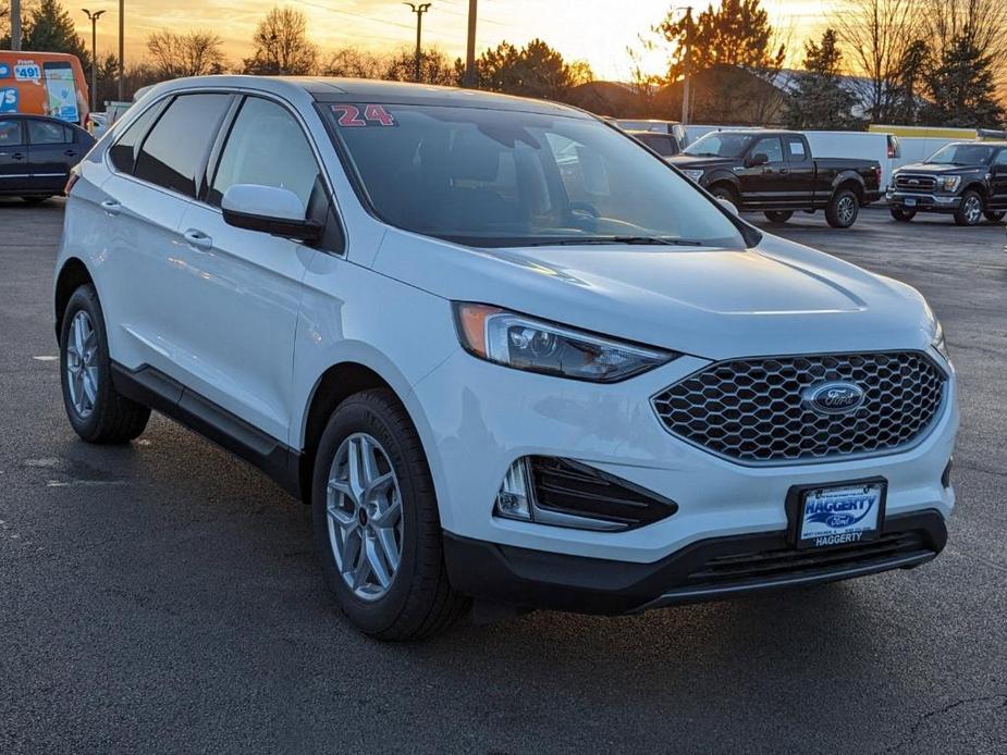 new 2024 Ford Edge car, priced at $43,392