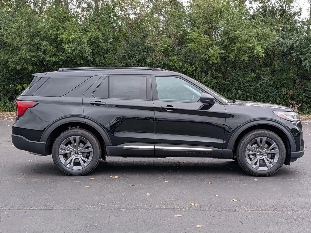 new 2025 Ford Explorer car, priced at $46,322