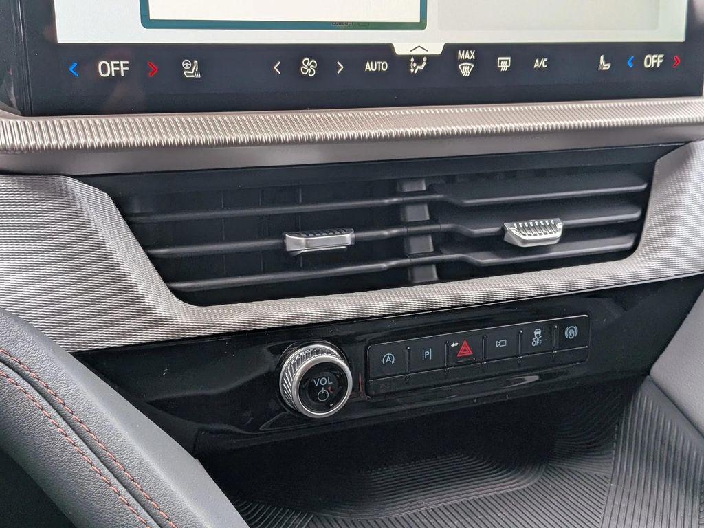 new 2025 Ford Explorer car, priced at $46,322