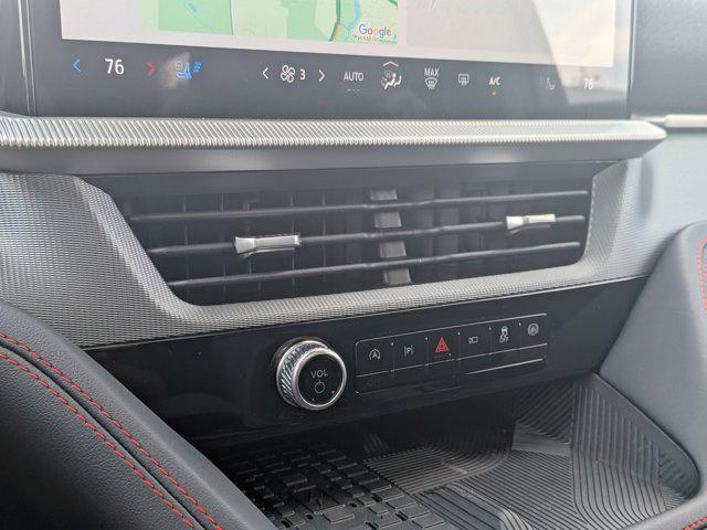 new 2025 Ford Explorer car, priced at $60,728