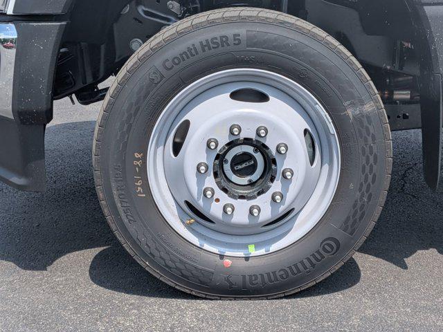 new 2025 Ford F-450 car, priced at $66,015