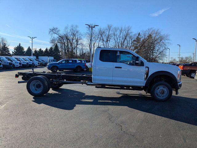 new 2025 Ford F-450 car, priced at $67,615