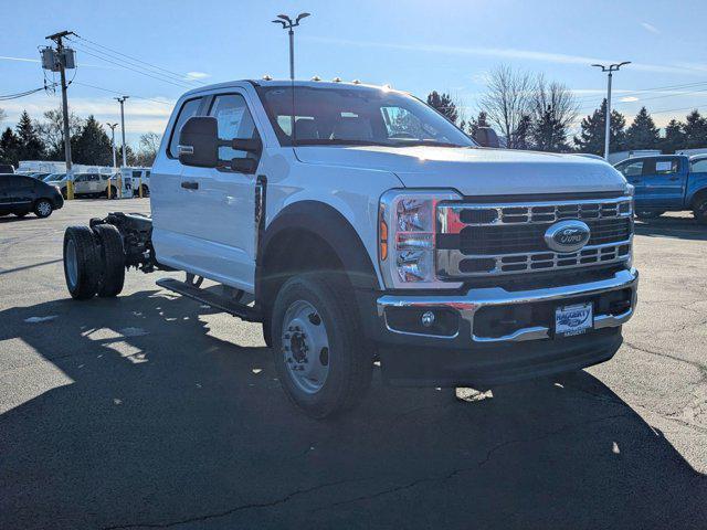 new 2025 Ford F-450 car, priced at $67,615