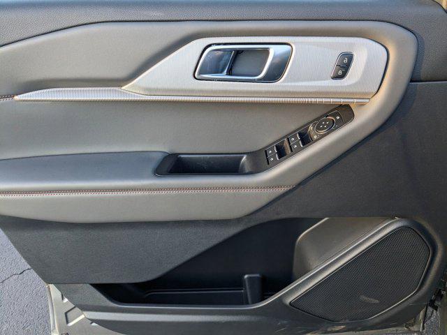 new 2025 Ford Explorer car, priced at $49,580