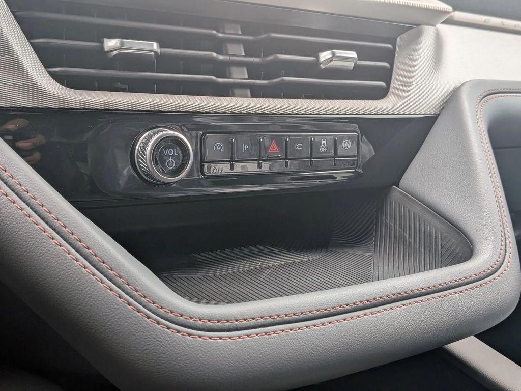 new 2025 Ford Explorer car, priced at $40,940