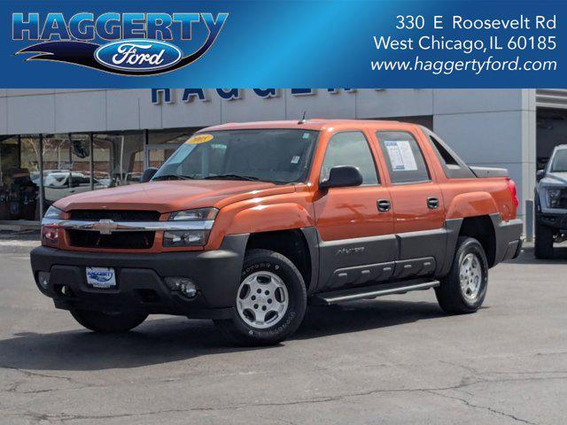 used 2005 Chevrolet Avalanche car, priced at $12,995