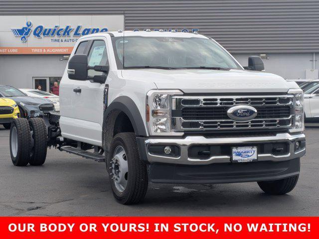 new 2025 Ford F-450 car, priced at $65,265