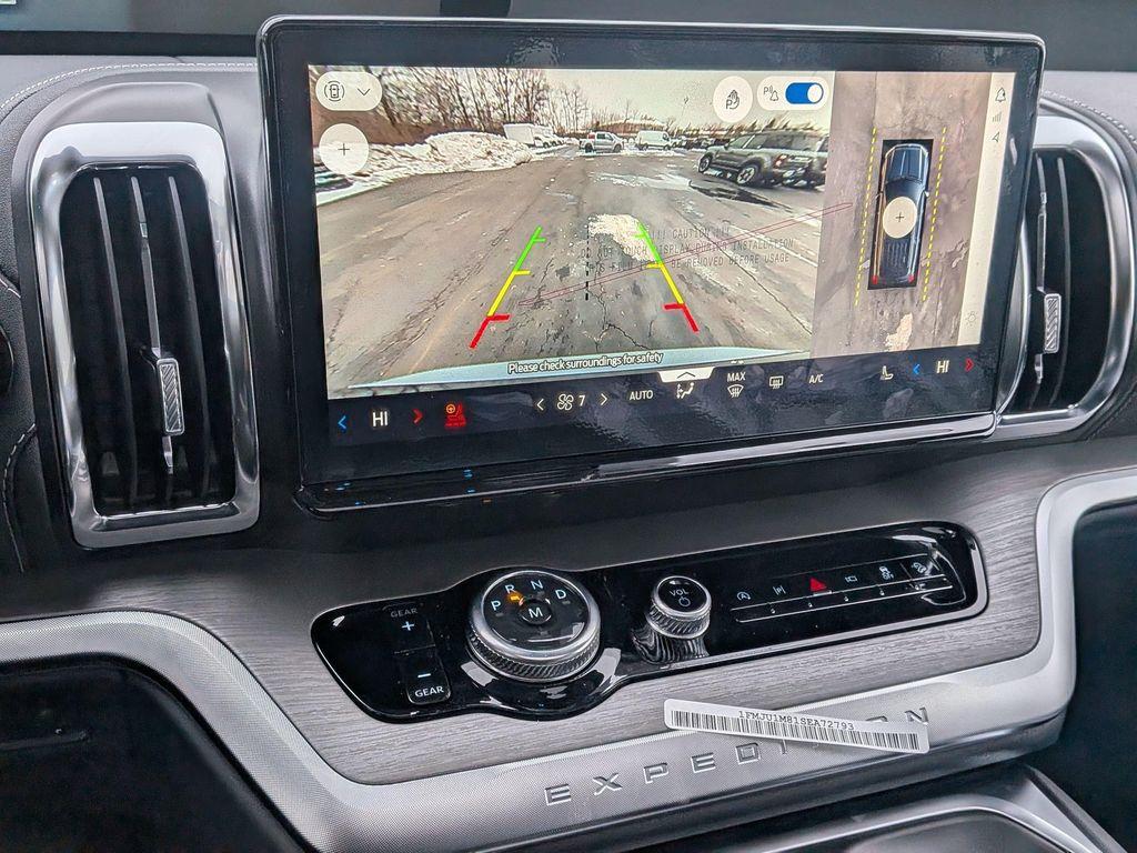 new 2025 Ford Expedition car, priced at $77,094