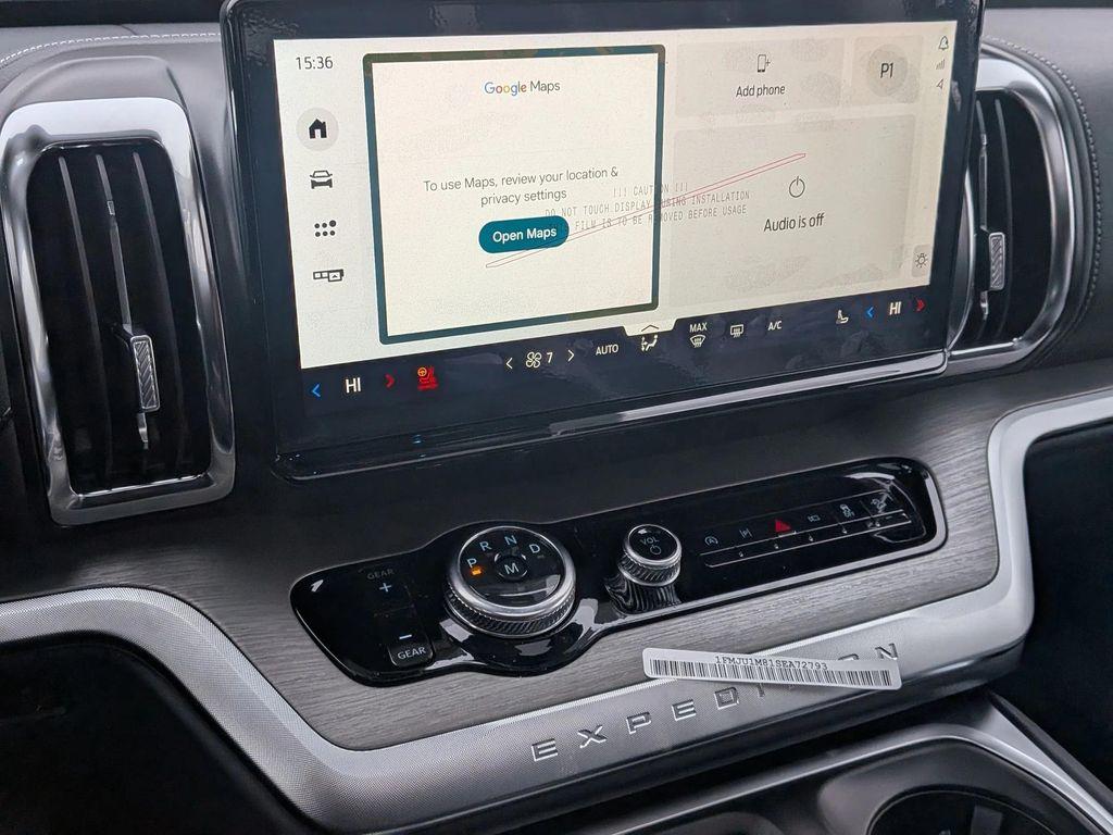 new 2025 Ford Expedition car, priced at $77,094