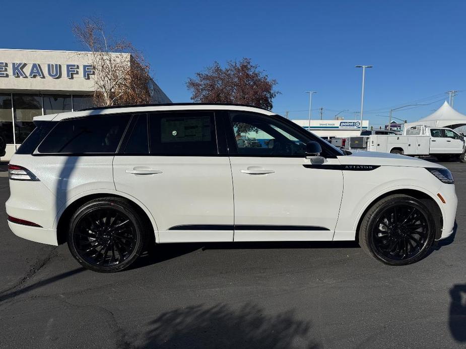 new 2025 Lincoln Aviator car, priced at $85,110