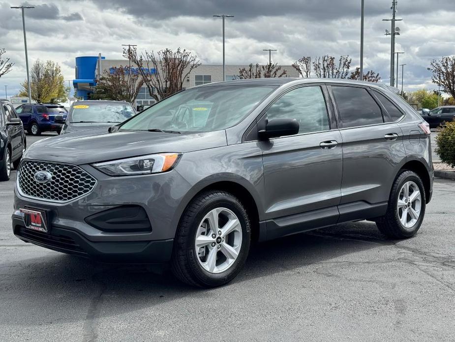 new 2024 Ford Edge car, priced at $28,999