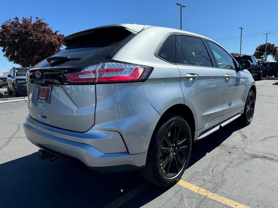 new 2024 Ford Edge car, priced at $42,895