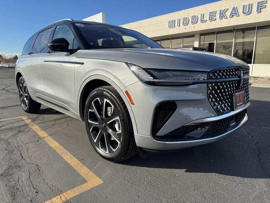 new 2025 Lincoln Nautilus car, priced at $66,105