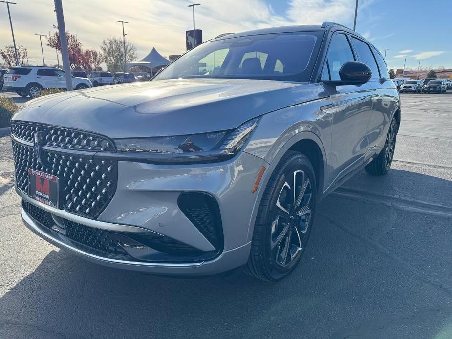 new 2025 Lincoln Nautilus car, priced at $66,105