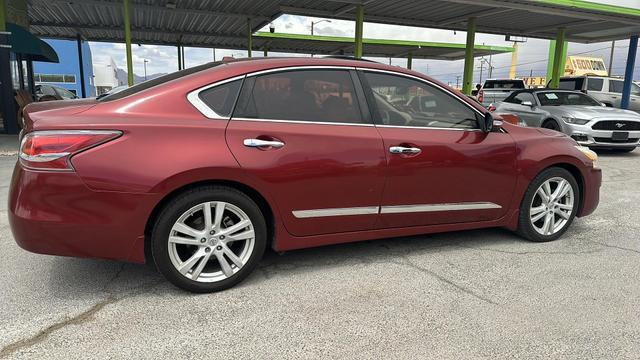 used 2014 Nissan Altima car, priced at $10,995