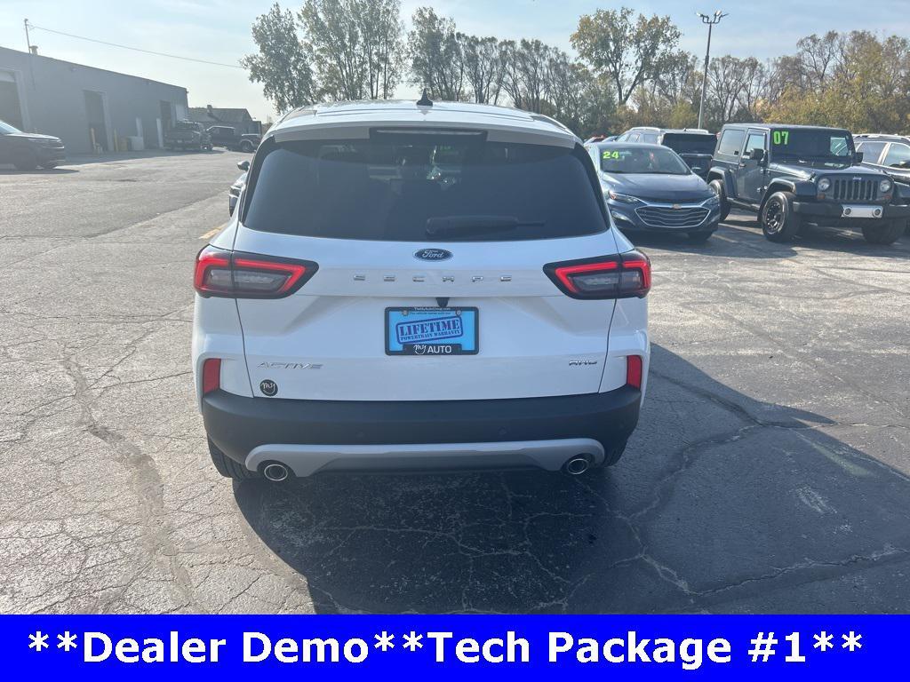 new 2025 Ford Escape car, priced at $30,980