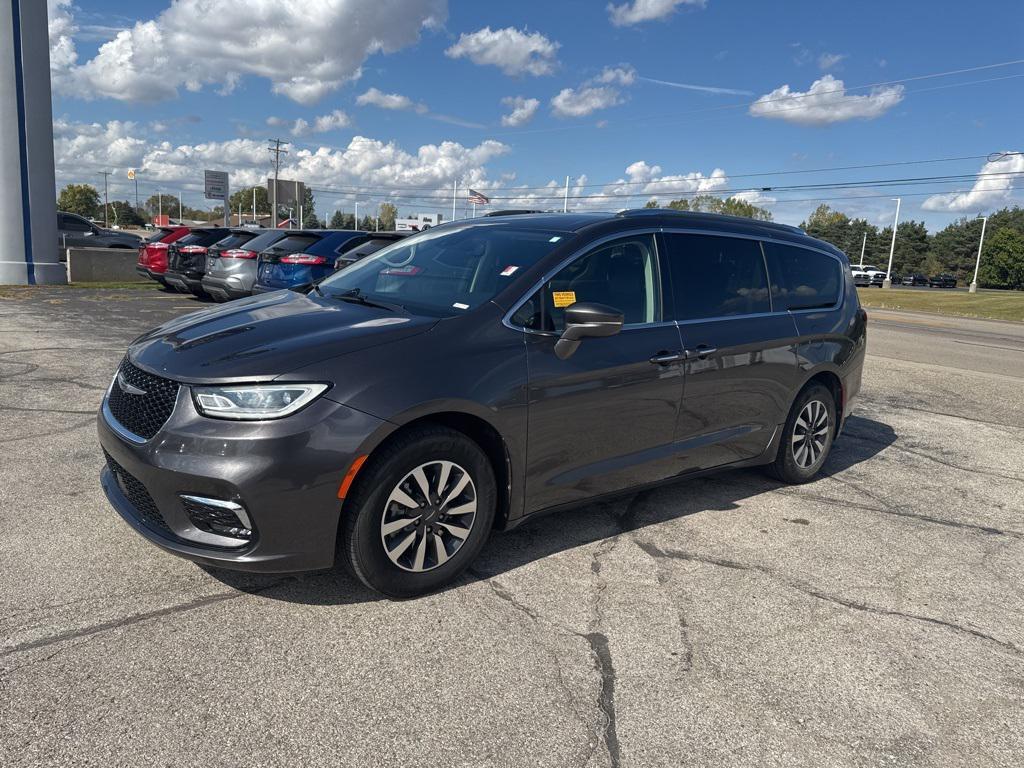 used 2021 Chrysler Pacifica car, priced at $17,991