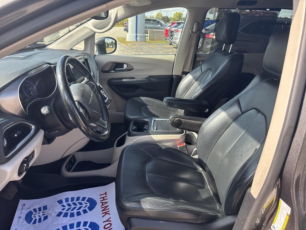 used 2021 Chrysler Pacifica car, priced at $17,991