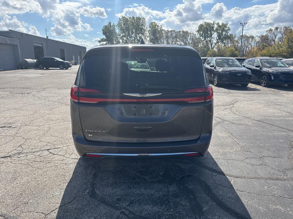 used 2021 Chrysler Pacifica car, priced at $17,991