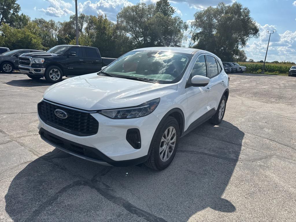 used 2023 Ford Escape car, priced at $25,192
