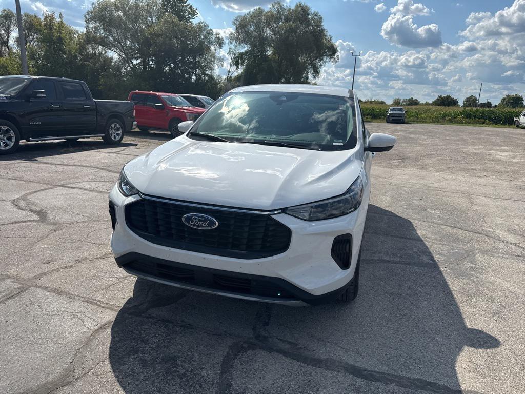 used 2023 Ford Escape car, priced at $25,192